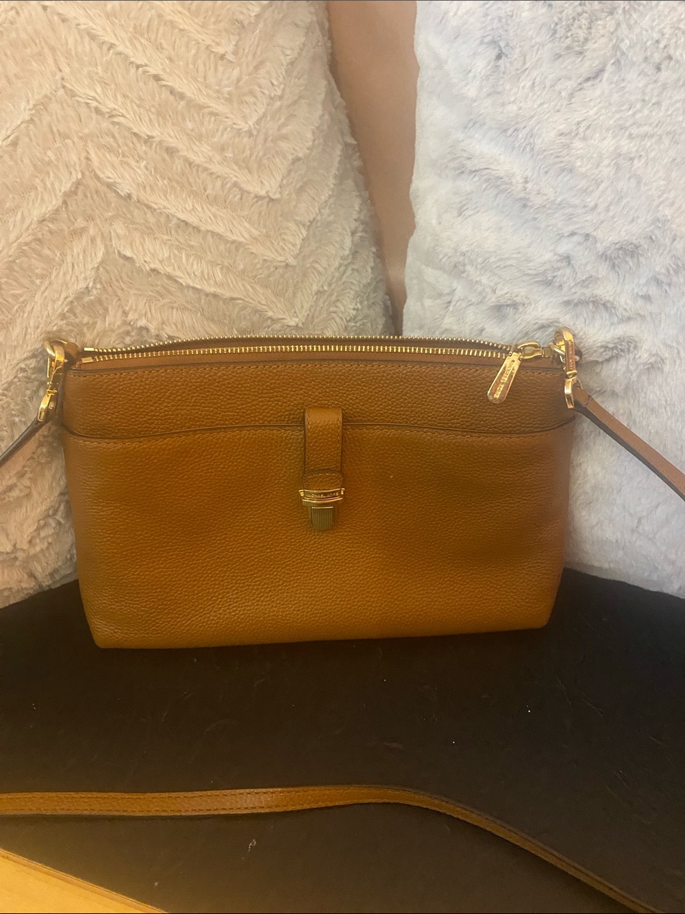 MICHAEL Michael Kors Brown Leather Crossbody Bag with Gold Hardware